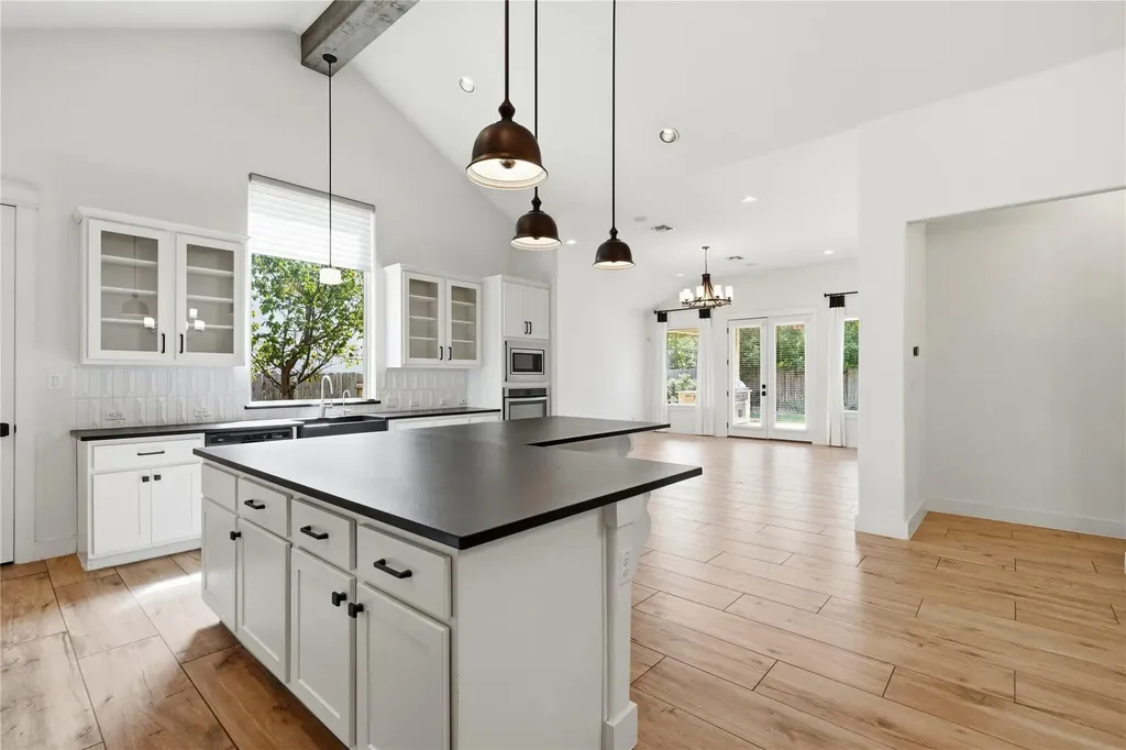 70 Santa Maria Street Georgetown TX 78628