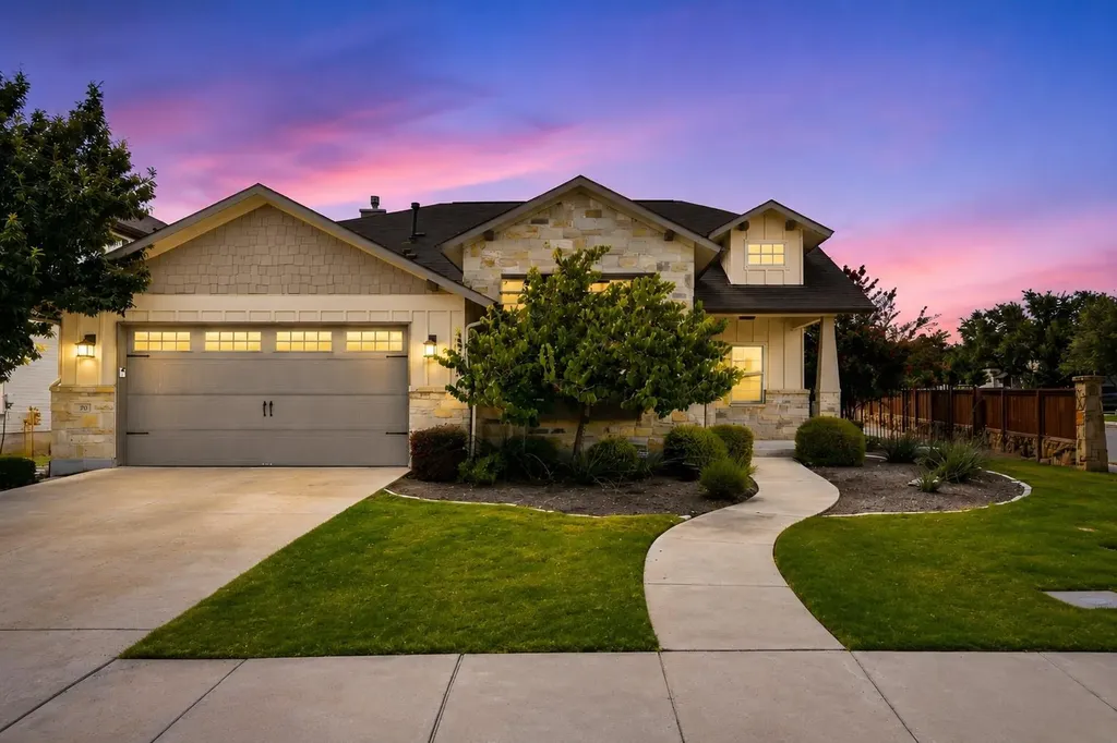 70 Santa Maria Street Georgetown TX 78628