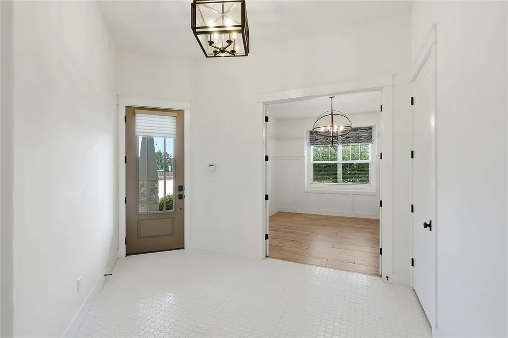 70 Santa Maria Street Georgetown TX 78628