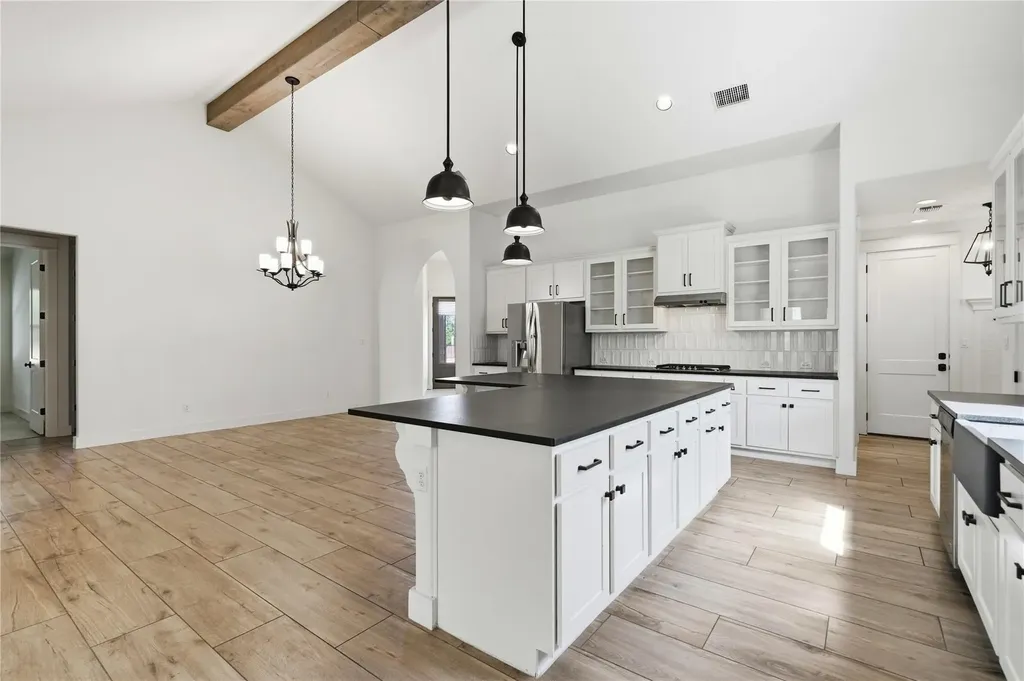 70 Santa Maria Street Georgetown TX 78628