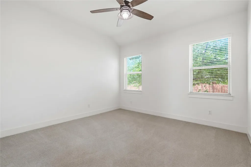 70 Santa Maria Street Georgetown TX 78628