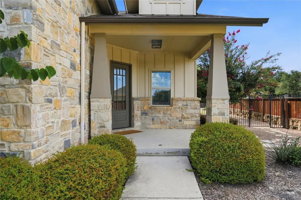 70 Santa Maria Street Georgetown TX 78628