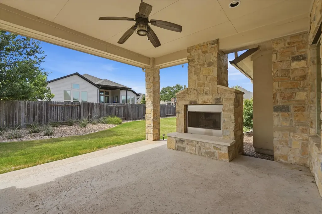 70 Santa Maria Street Georgetown TX 78628
