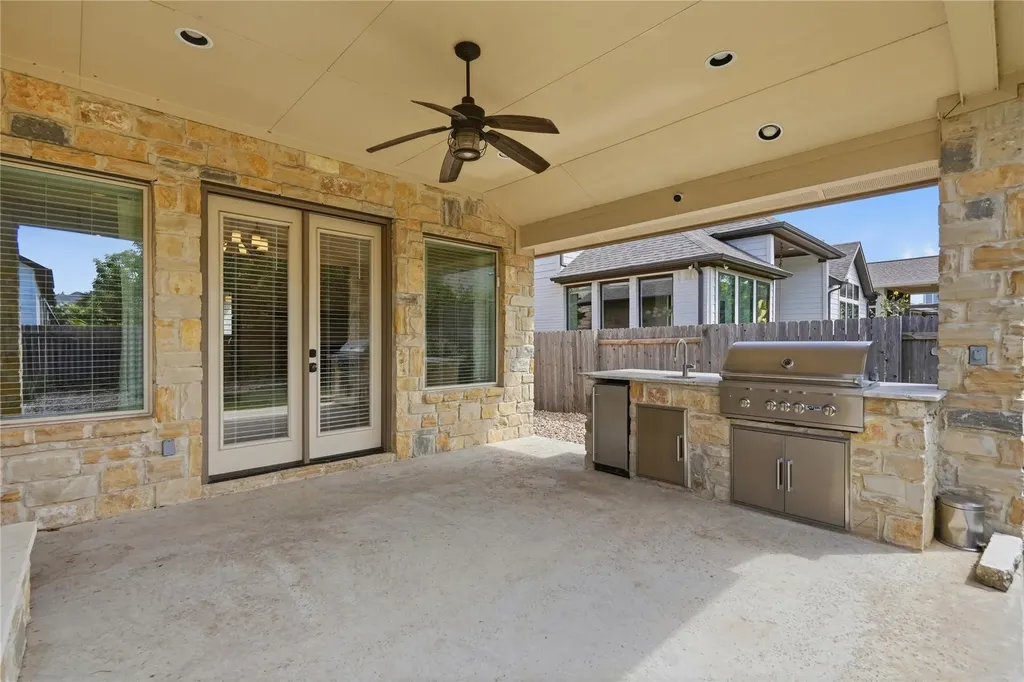 70 Santa Maria Street Georgetown TX 78628