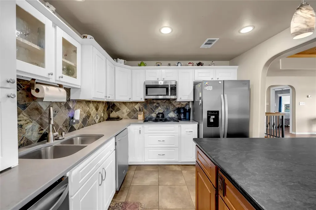 1846 Bluebonnet Lane Kingsland TX 78639