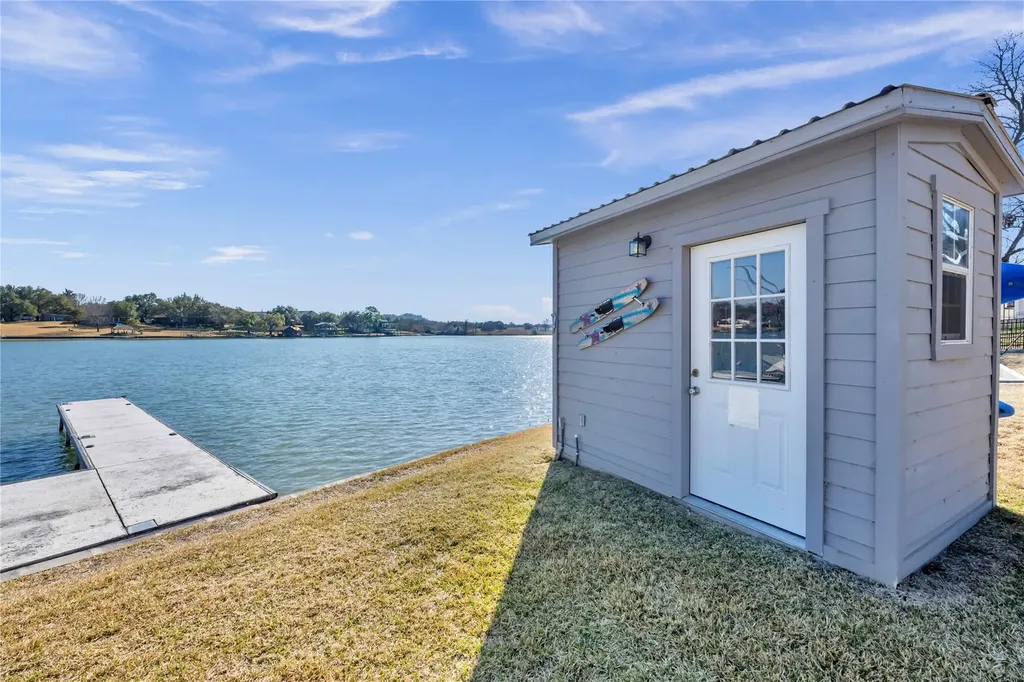 1846 Bluebonnet Lane Kingsland TX 78639
