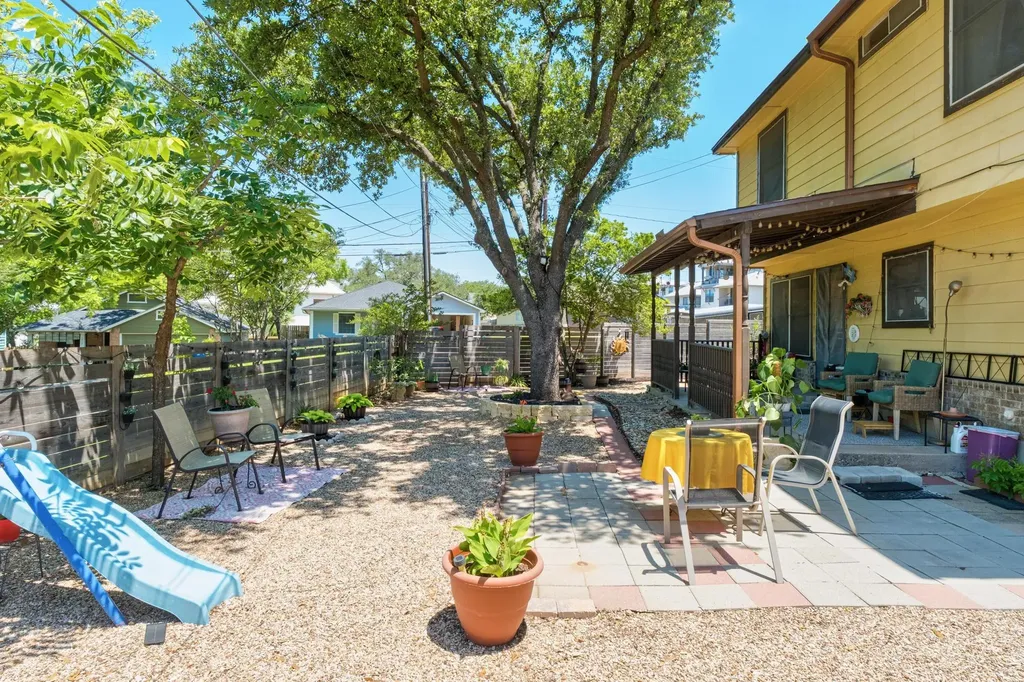 1184 Waller Street Austin TX 78702