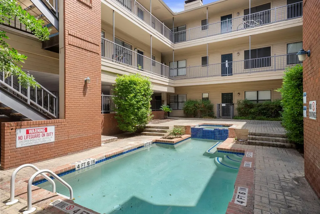 106 E 30th Street Austin TX 78705