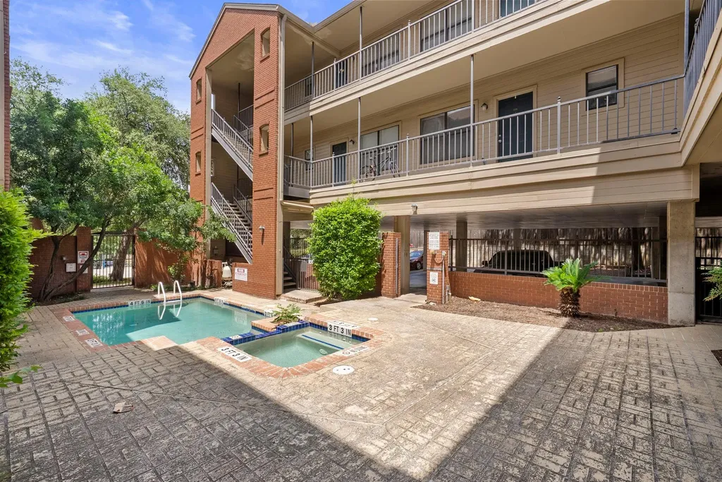 106 E 30th Street Austin TX 78705
