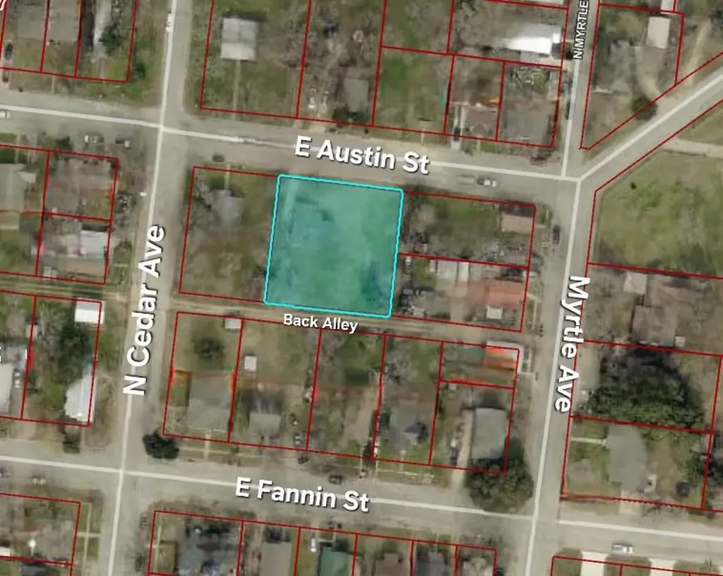 904 E Austin Street Luling TX 78648