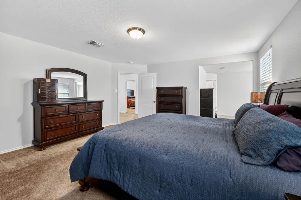 1124 Calla Lily Boulevard Leander TX 78641