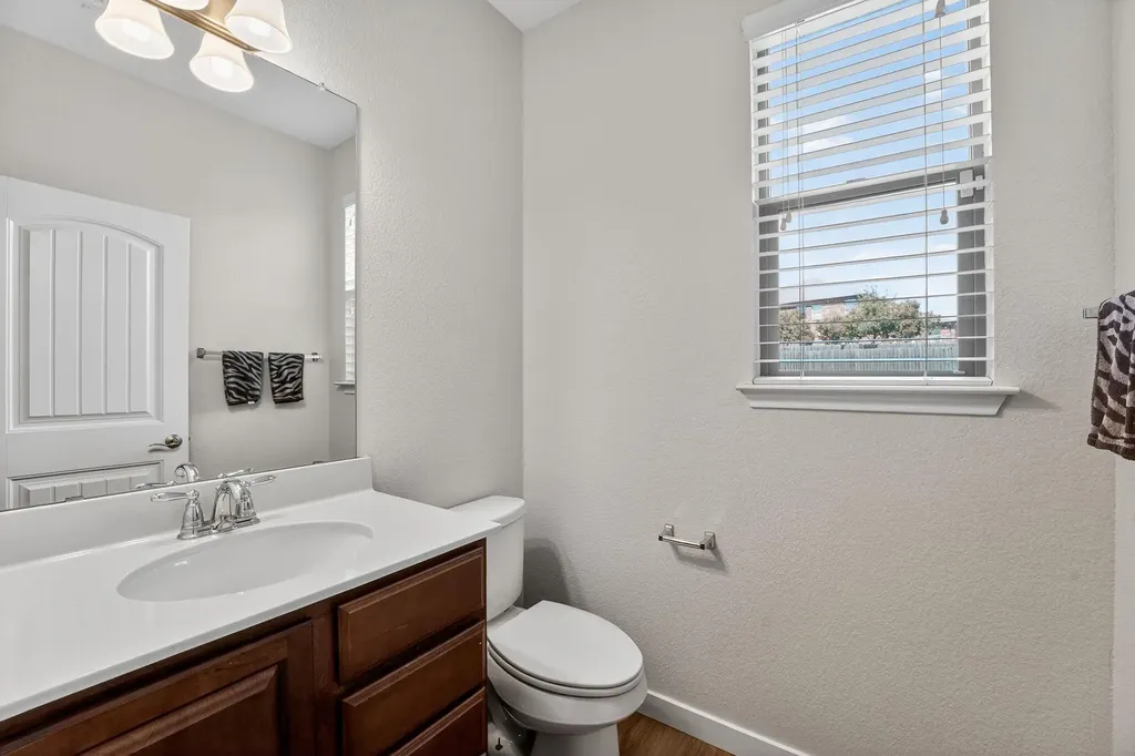 1124 Calla Lily Boulevard Leander TX 78641