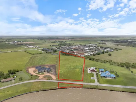 269 Cr 305 Bayshore Road Palacios TX 77465