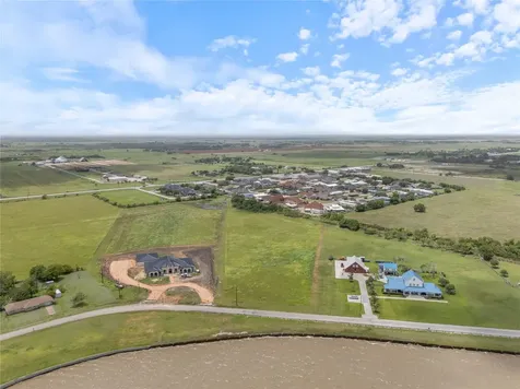 269 Cr 305 Bayshore Road Palacios TX 77465