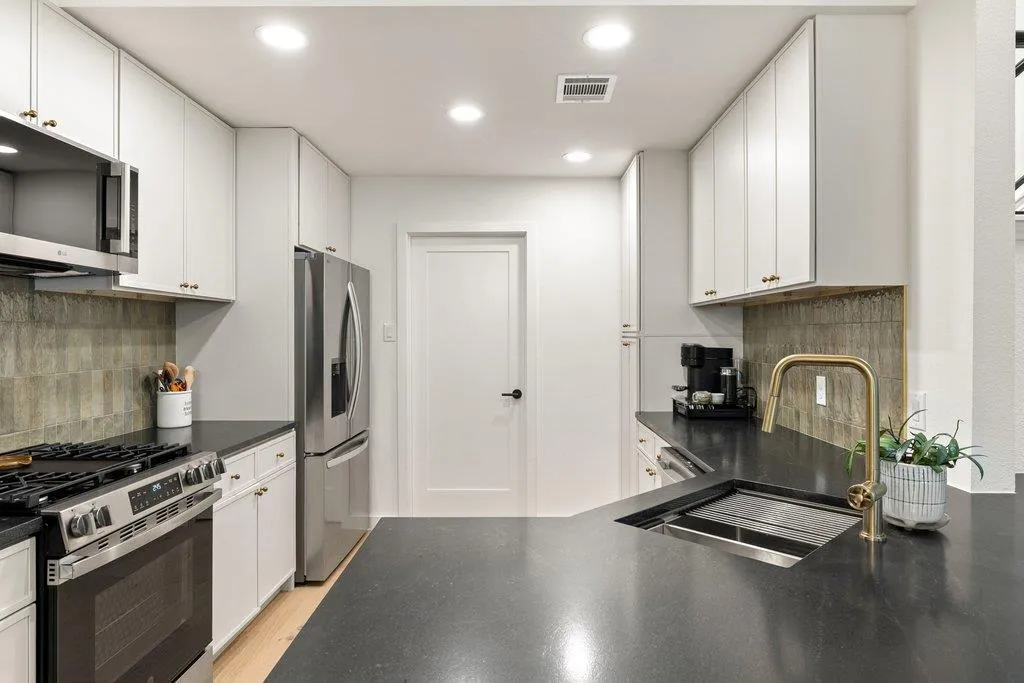8202 Cache Drive Austin TX 78749