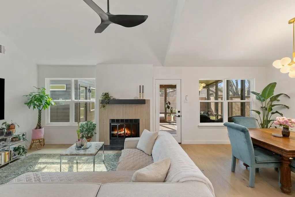 8202 Cache Drive Austin TX 78749