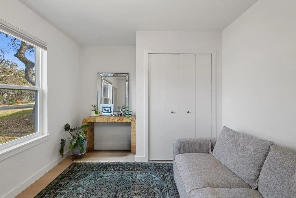 8202 Cache Drive Austin TX 78749