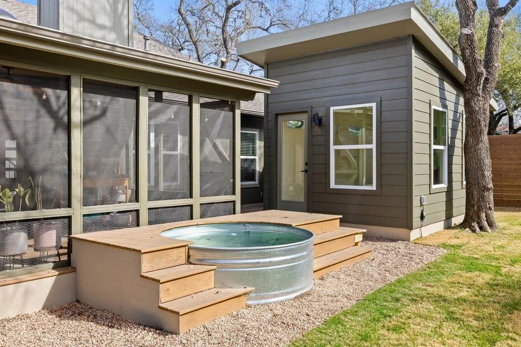8202 Cache Drive Austin TX 78749