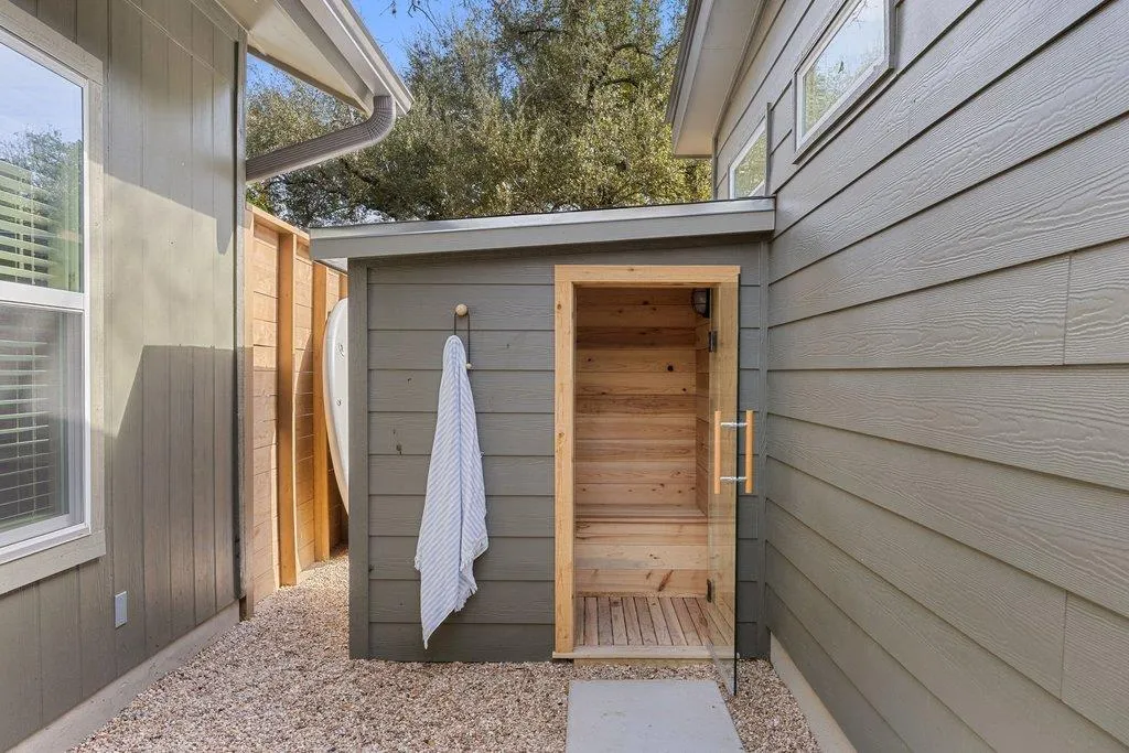 8202 Cache Drive Austin TX 78749