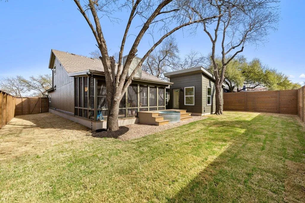 8202 Cache Drive Austin TX 78749