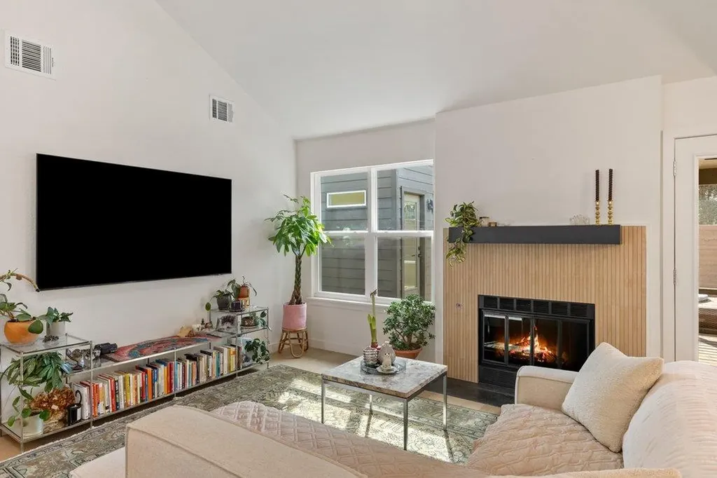 8202 Cache Drive Austin TX 78749