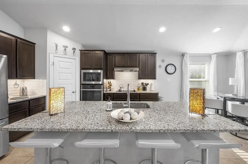 5302 Thunderbird Street Lago Vista TX 78645