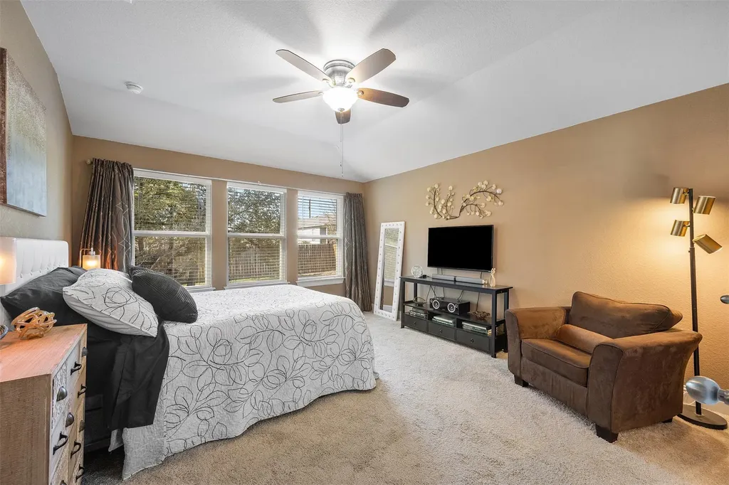 5302 Thunderbird Street Lago Vista TX 78645