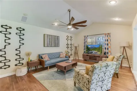208 Braeswood Road Austin TX 78704