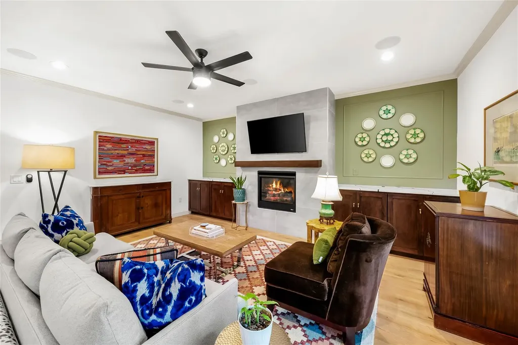 5914 Salcon Cliff Drive Austin TX 78749