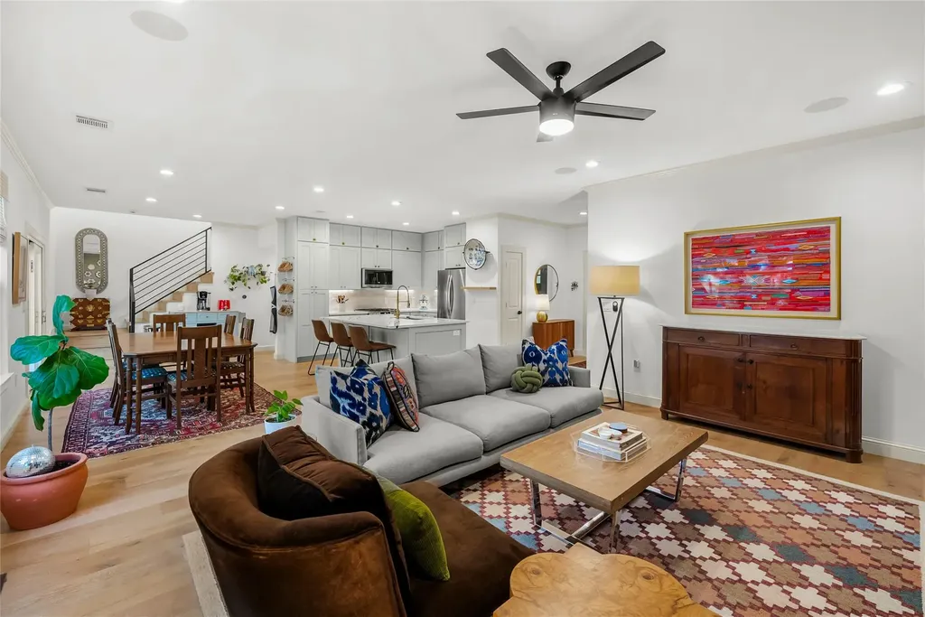 5914 Salcon Cliff Drive Austin TX 78749