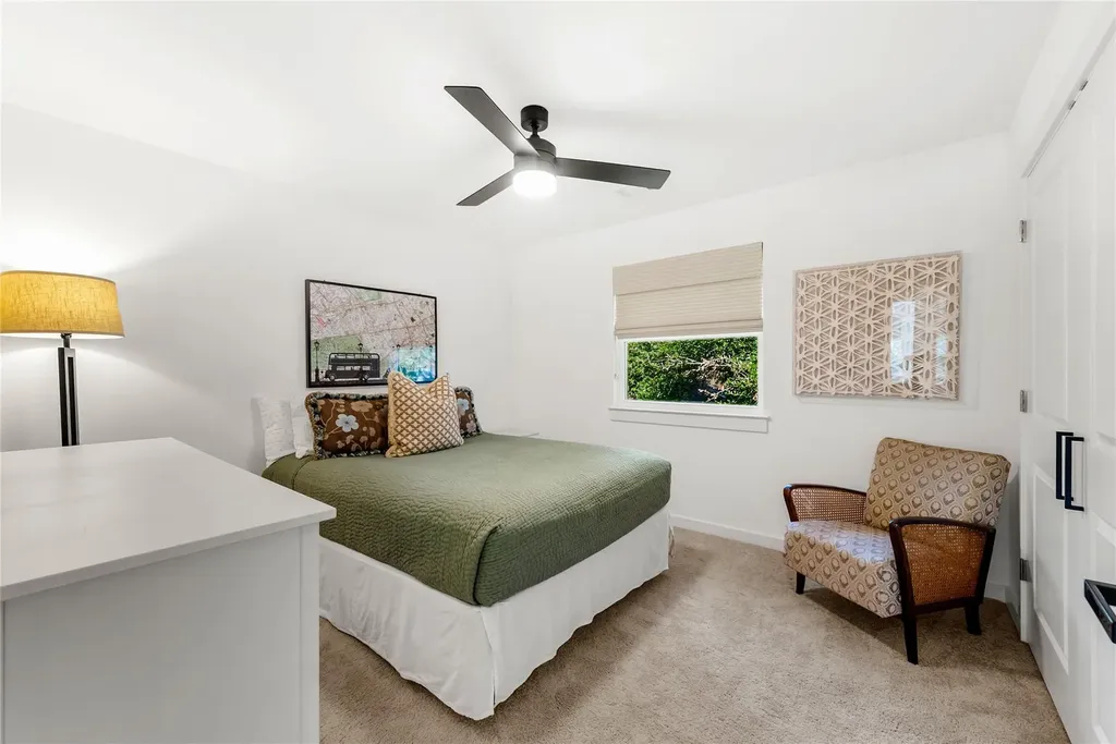 5914 Salcon Cliff Drive Austin TX 78749