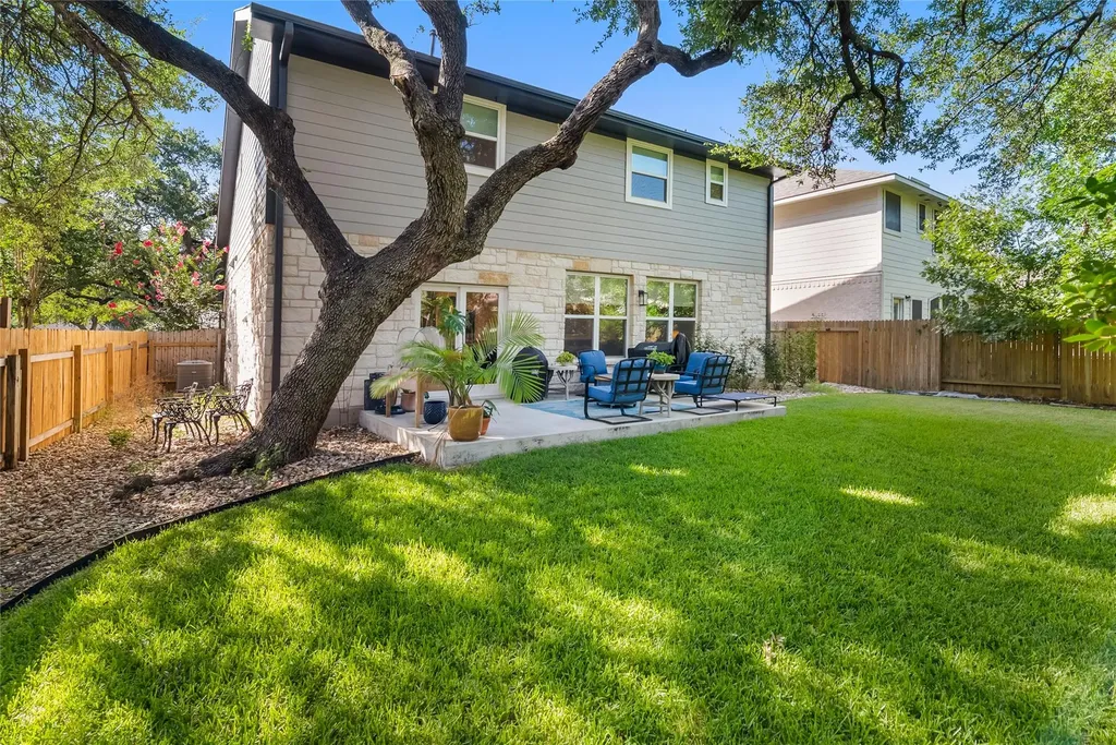 5914 Salcon Cliff Drive Austin TX 78749