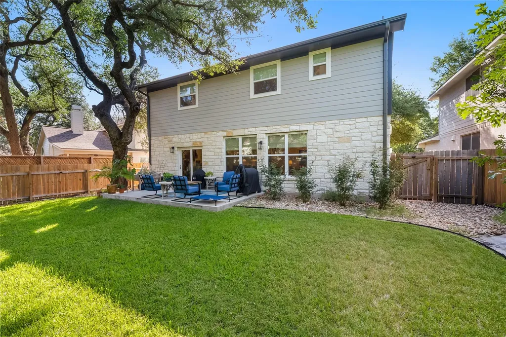 5914 Salcon Cliff Drive Austin TX 78749
