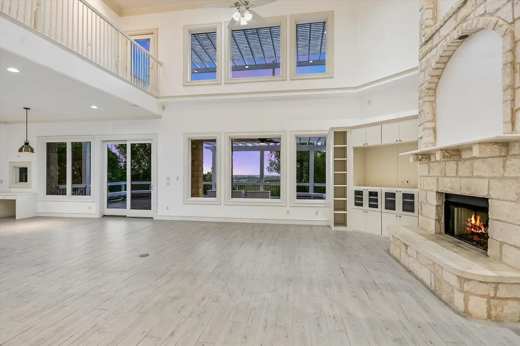 2417 Never Bend Cove Austin TX 78746