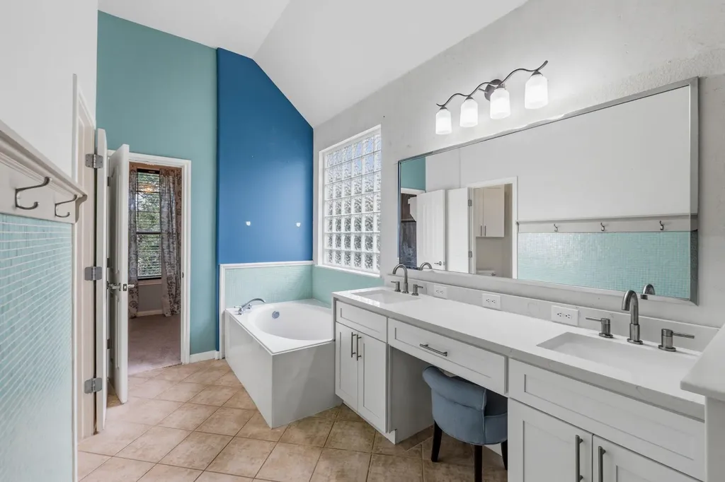1239 Pine Forest Circle Round Rock TX 78665