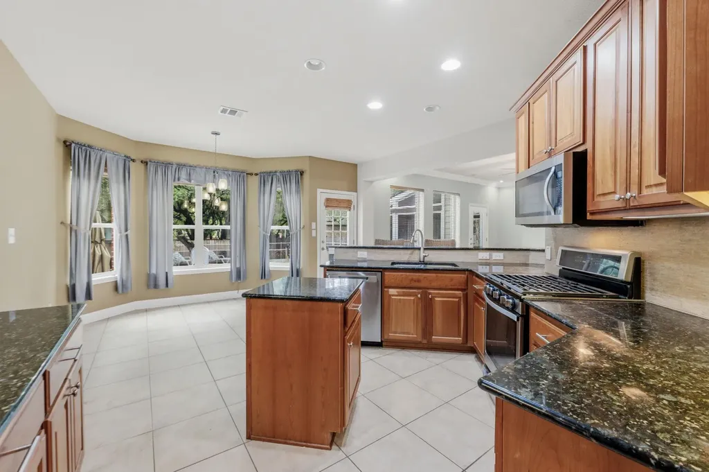1239 Pine Forest Circle Round Rock TX 78665