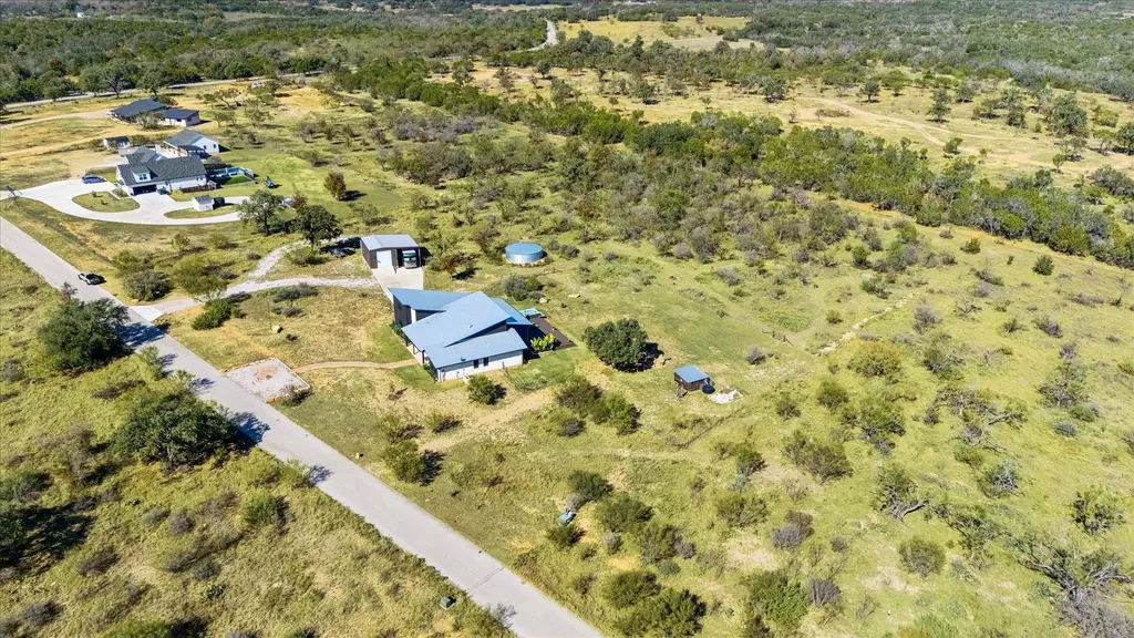 108 Schoolhouse Lane Spicewood TX 78669
