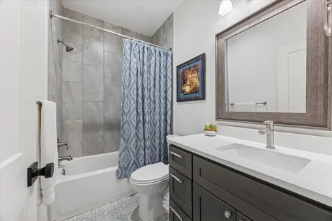 108 Schoolhouse Lane Spicewood TX 78669