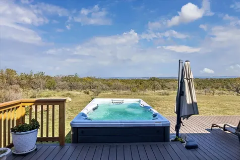 108 Schoolhouse Lane Spicewood TX 78669