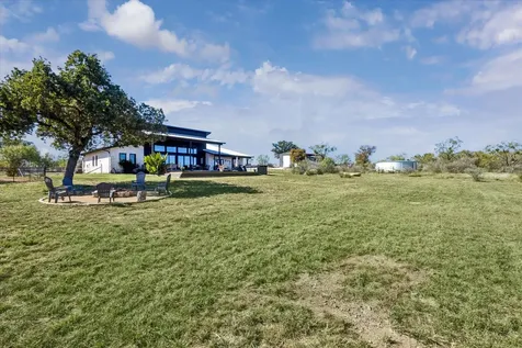 108 Schoolhouse Lane Spicewood TX 78669