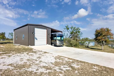 108 Schoolhouse Lane Spicewood TX 78669