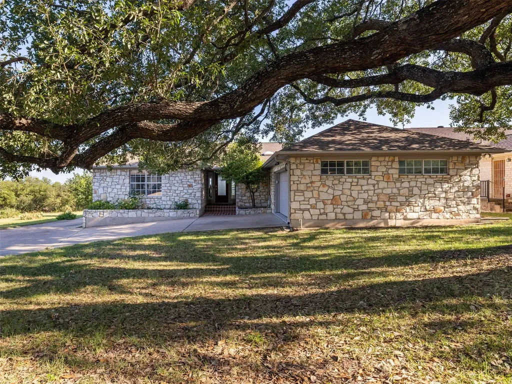 2807 Declaration Circle Lago Vista TX 78645