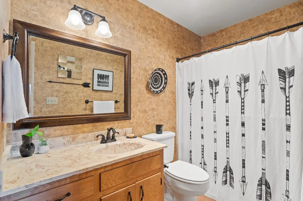 21206 National Drive Lago Vista TX 78645
