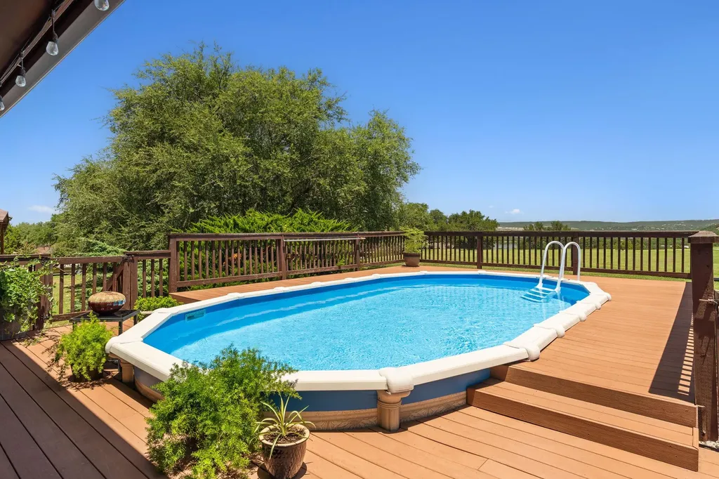 21206 National Drive Lago Vista TX 78645