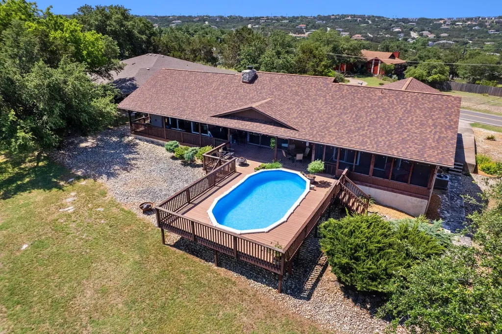 21206 National Drive Lago Vista TX 78645