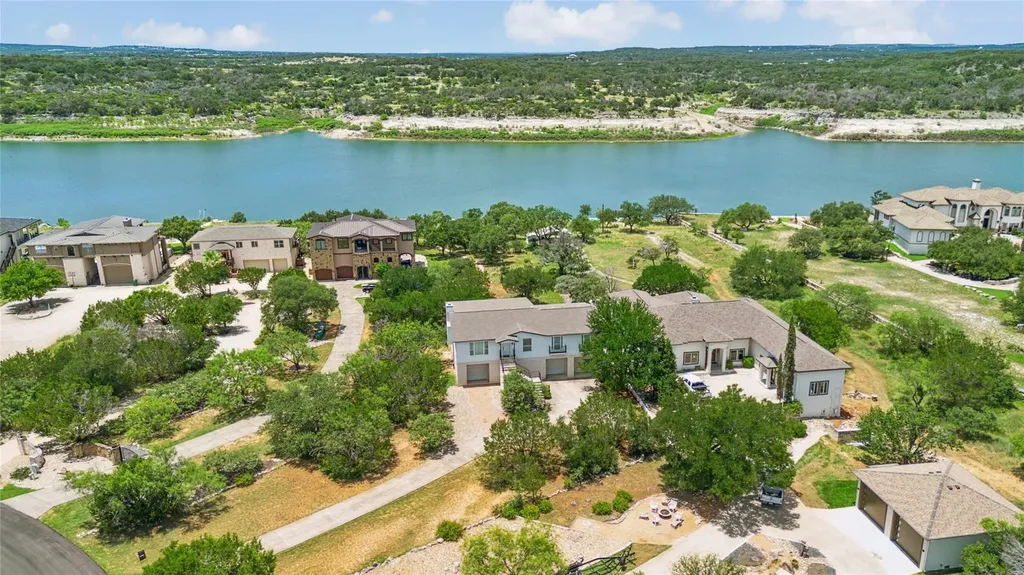 2806 Truman Cove Lago Vista TX 78645