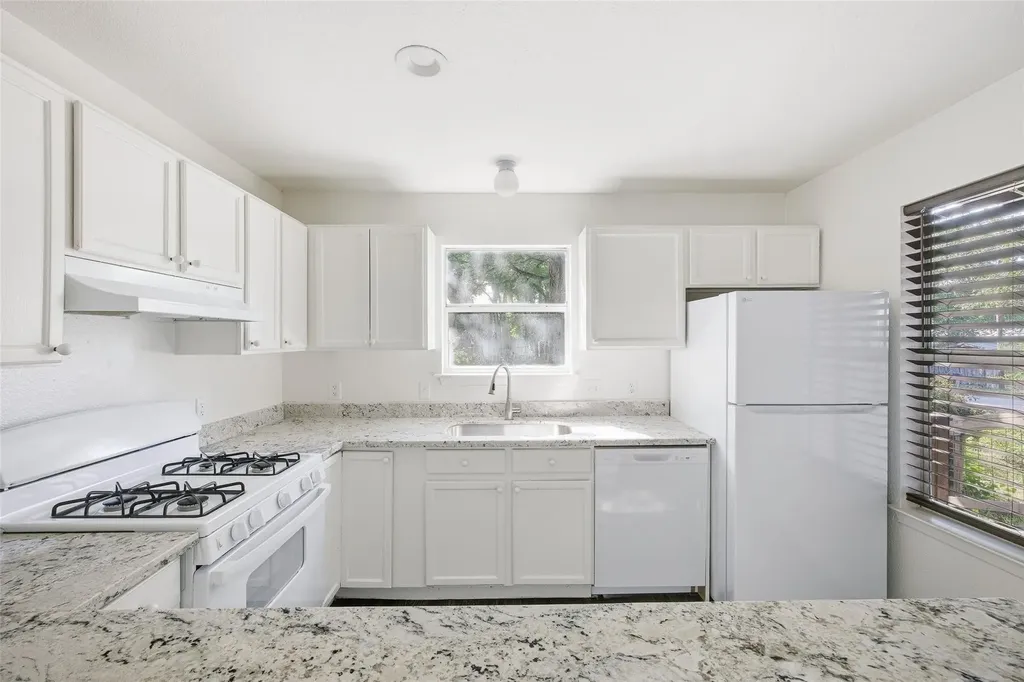 1106 Delano Street Austin TX 78721