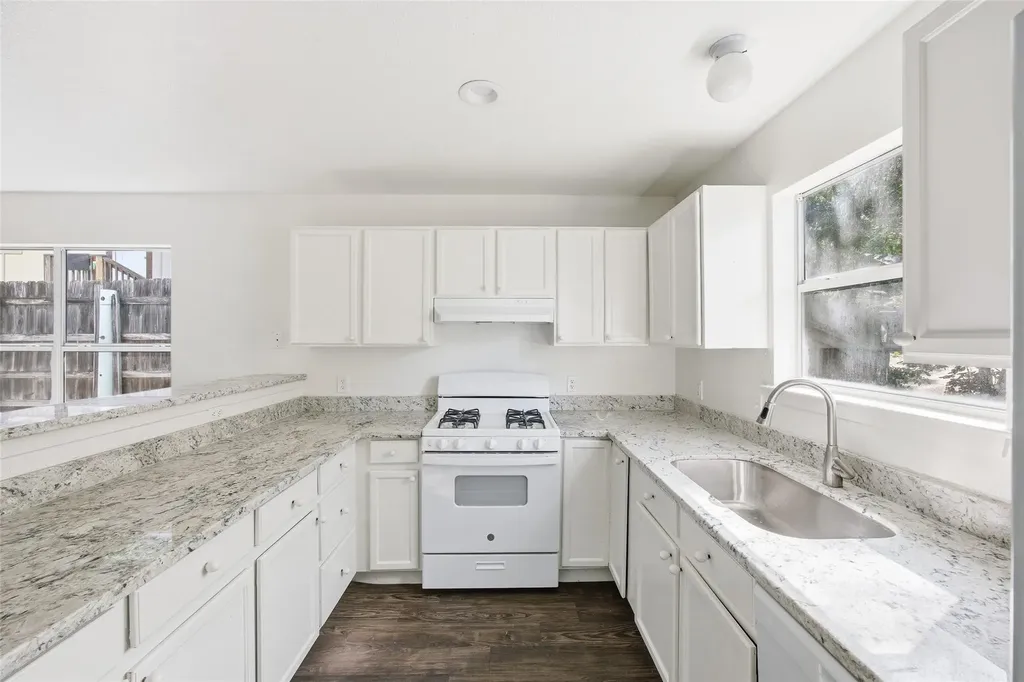 1106 Delano Street Austin TX 78721
