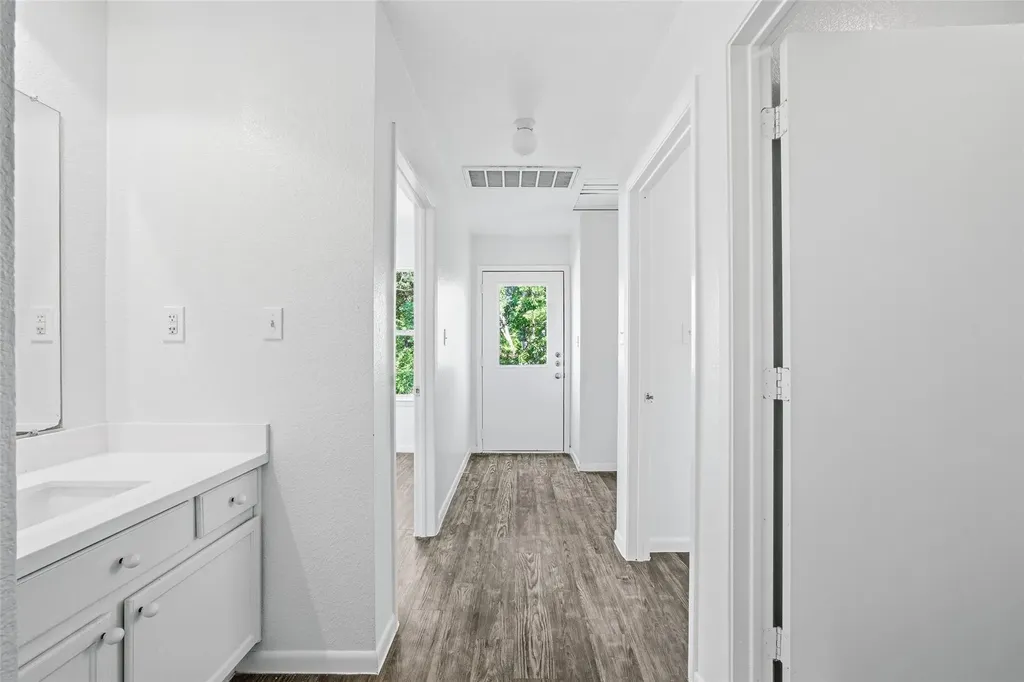 1106 Delano Street Austin TX 78721