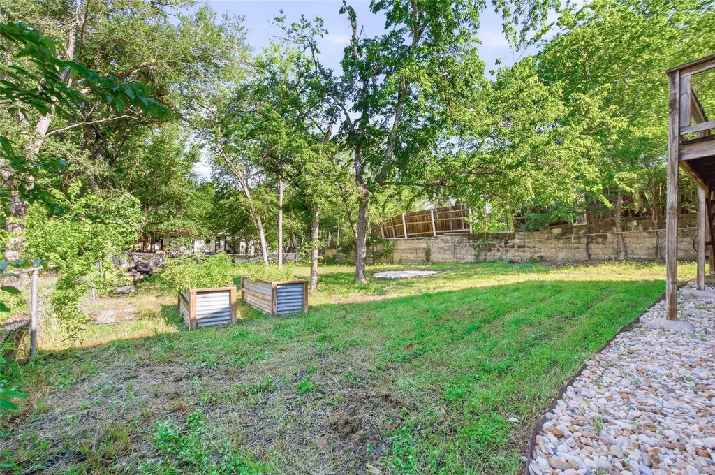 1106 Delano Street Austin TX 78721